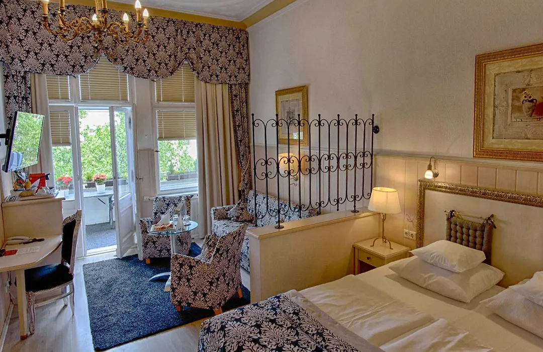 Hotel Augusta Am Kurfuerstendamm-1